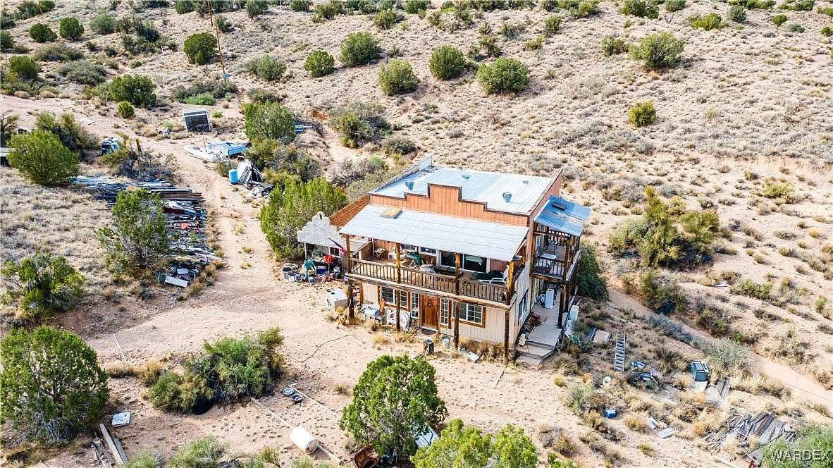 9 Acres of Residential Land with Home for Sale in Kingman, Arizona