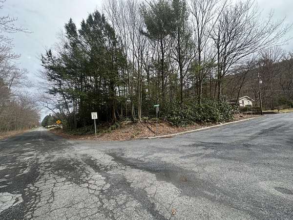 0.43 Acres of Residential Land for Sale in Nesquehoning, Pennsylvania