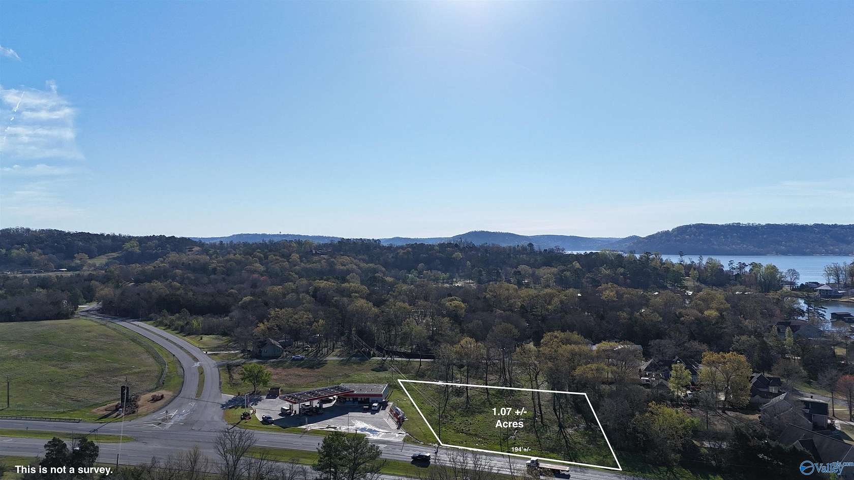 1 Acre of Commercial Land for Sale in Guntersville, Alabama