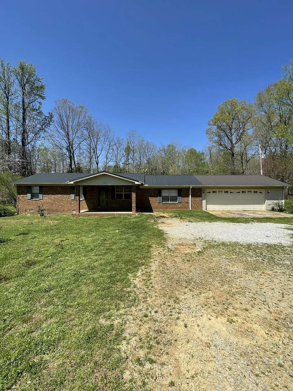 3.49 Acres of Residential Land with Home for Sale in Ripley, Mississippi