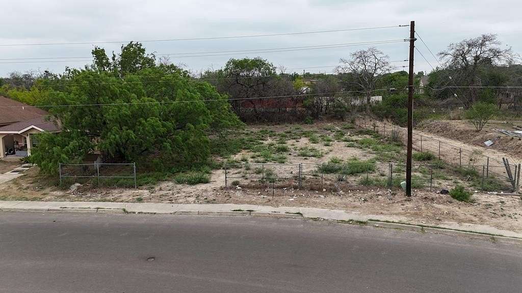 0.3 Acres of Residential Land for Sale in Eagle Pass, Texas