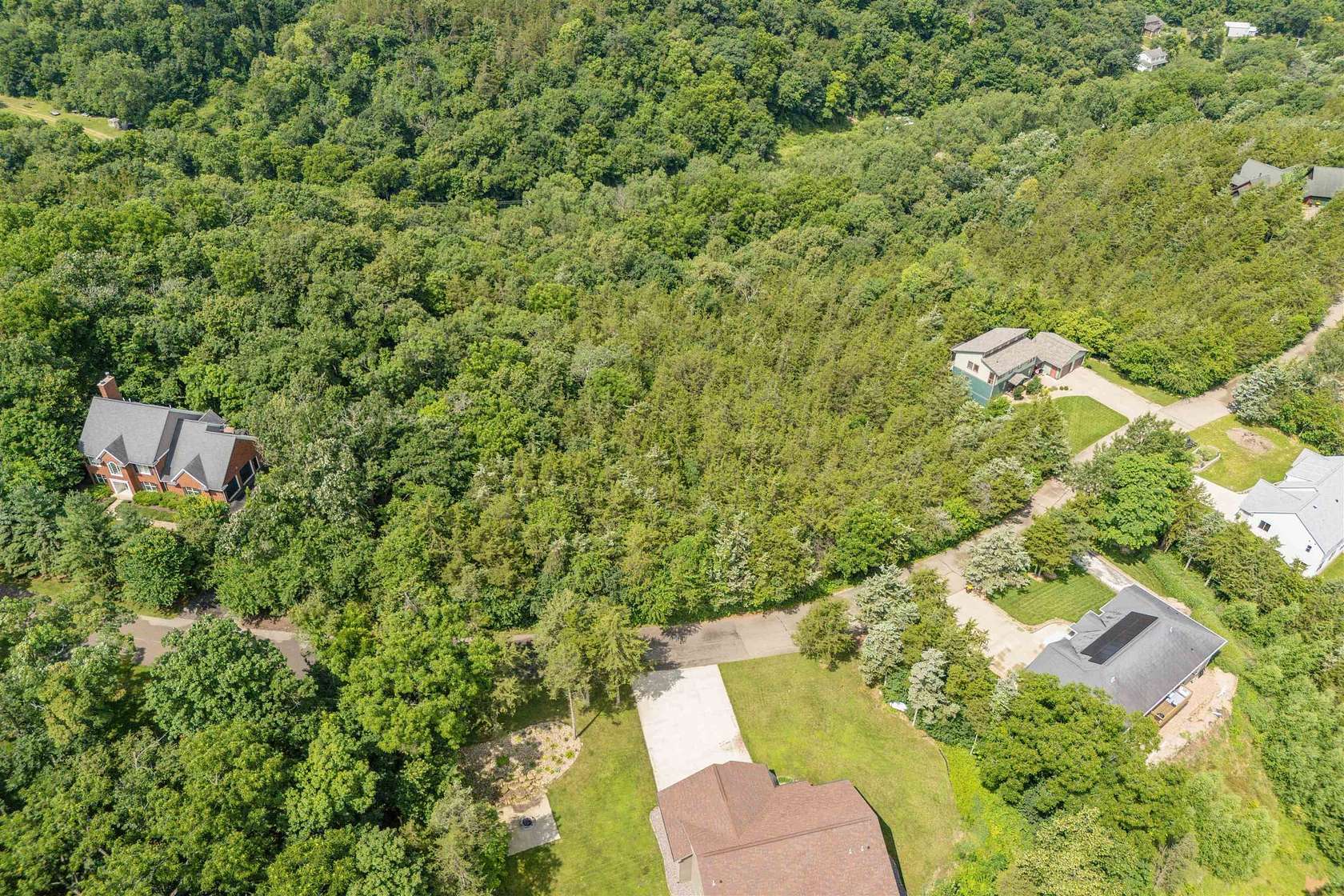 3 Acres of Residential Land for Sale in Dubuque, Iowa