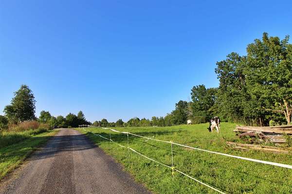 3 Acres of Residential Land for Sale in Grand Isle, Vermont