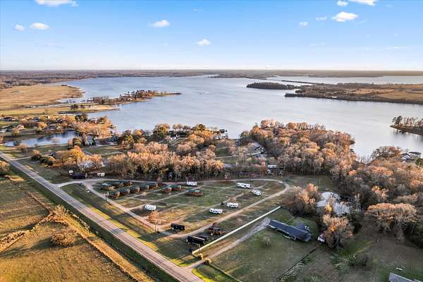 8.23 Acres of Mixed-Use Land for Sale in Mount Pleasant, Texas