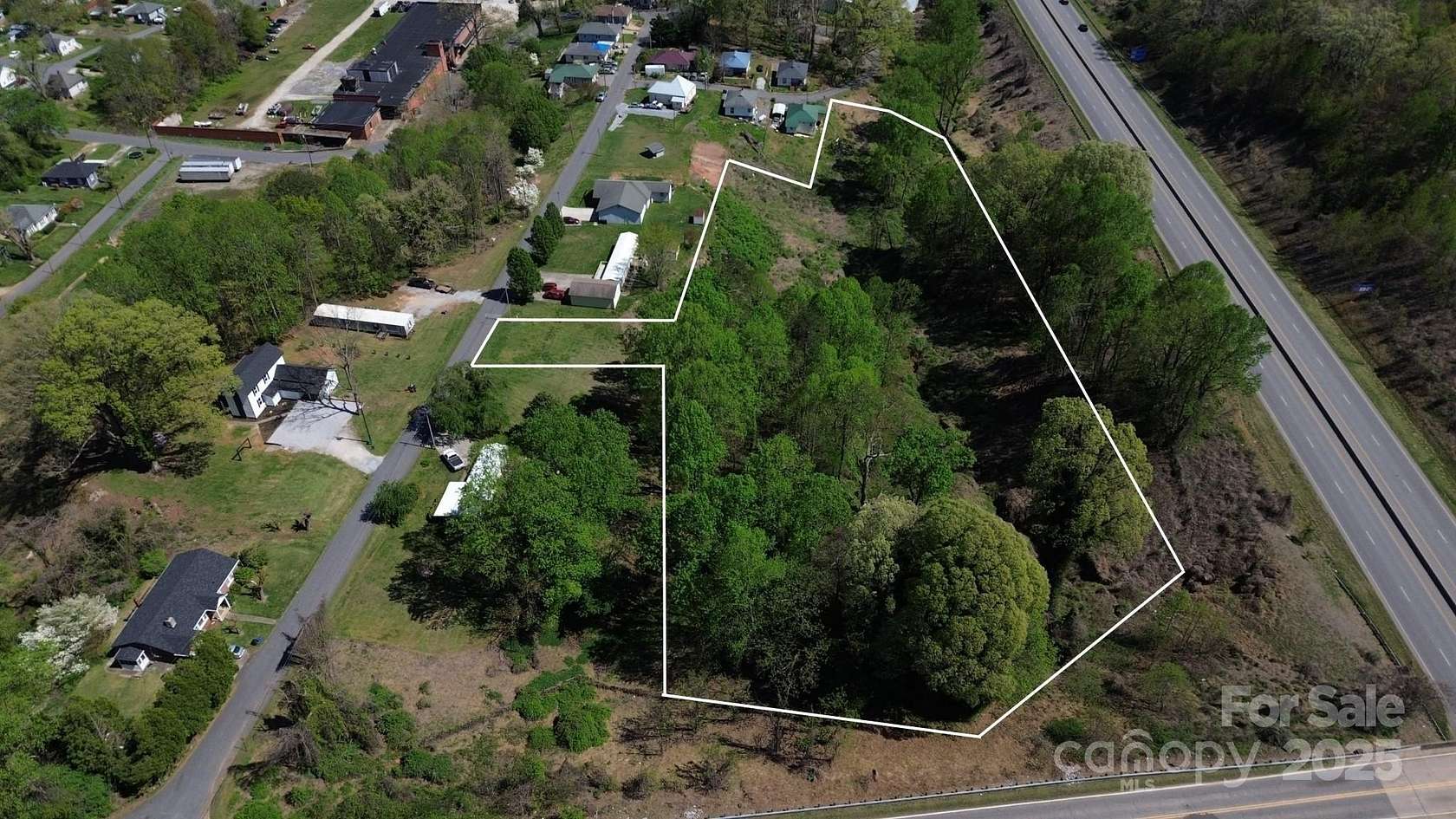 5 Acres of Residential Land for Sale in Marion, North Carolina
