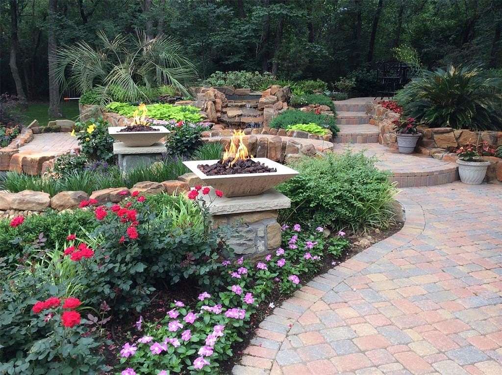 4 Acres of Residential Land with Home for Sale in Copper Canyon, Texas