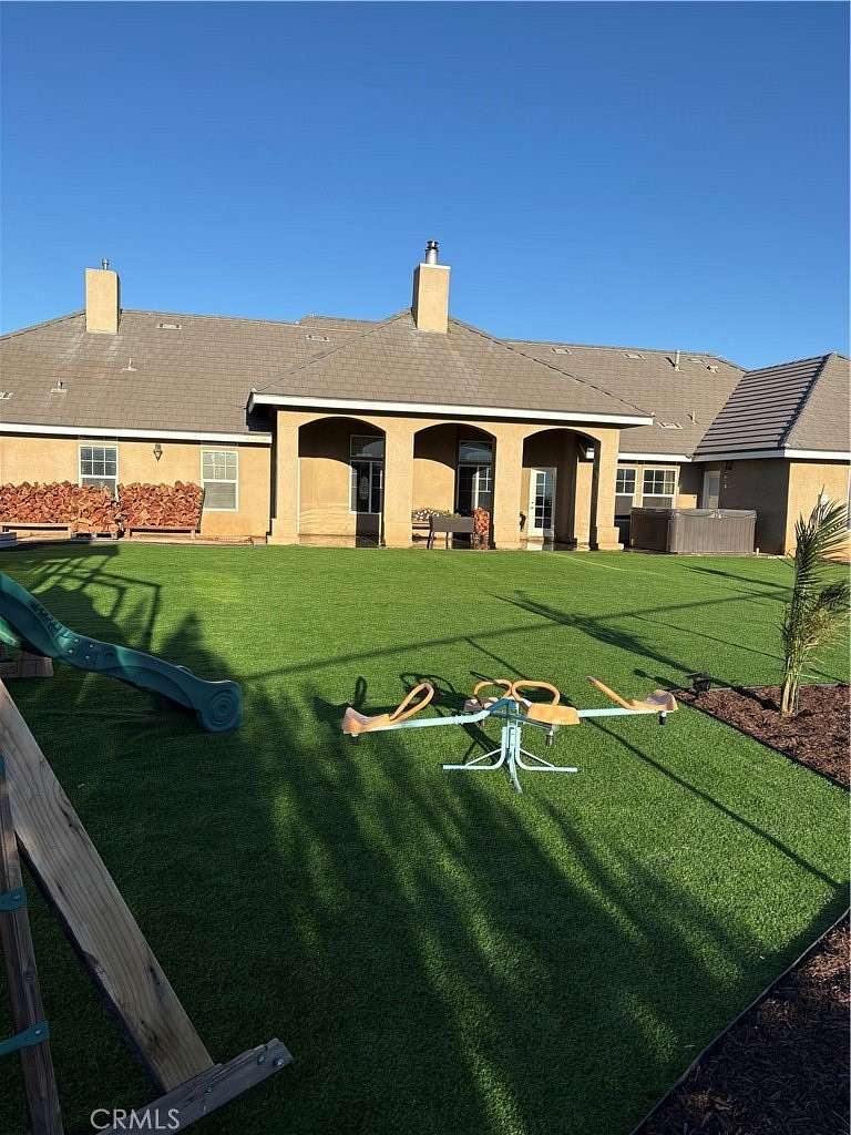 2 Acres of Residential Land with Home for Sale in Oak Hills, California