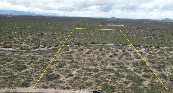 10 Acres of Land for Sale in Adelanto, California