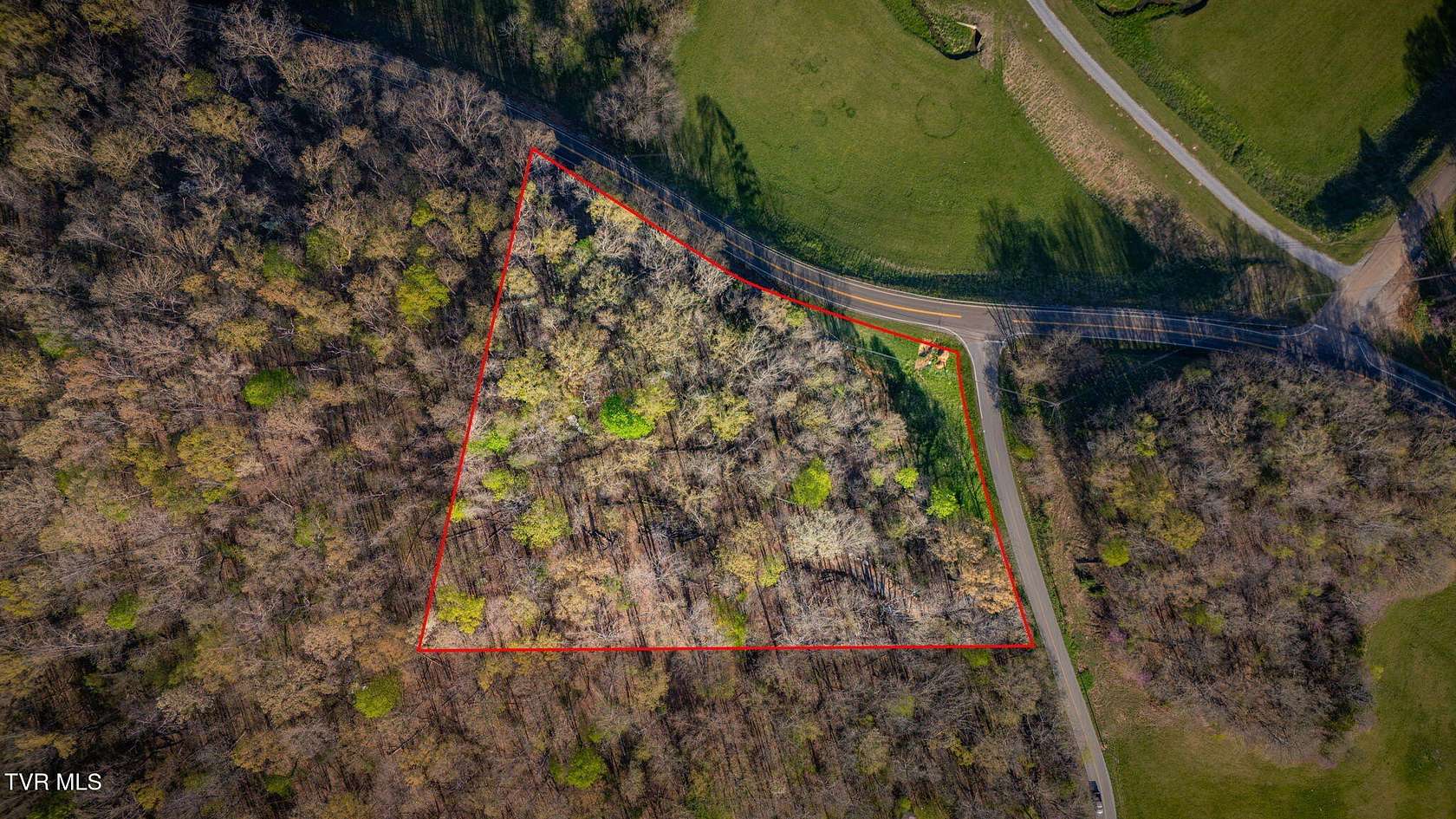 2.74 Acres of Residential Land for Sale in Greeneville, Tennessee