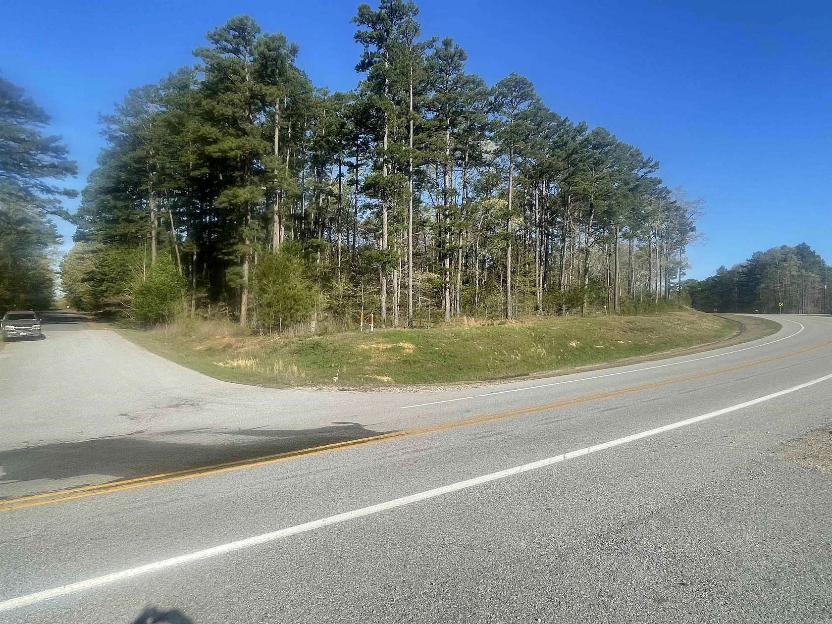 1.5 Acres of Residential Land for Sale in Edgemont, Arkansas