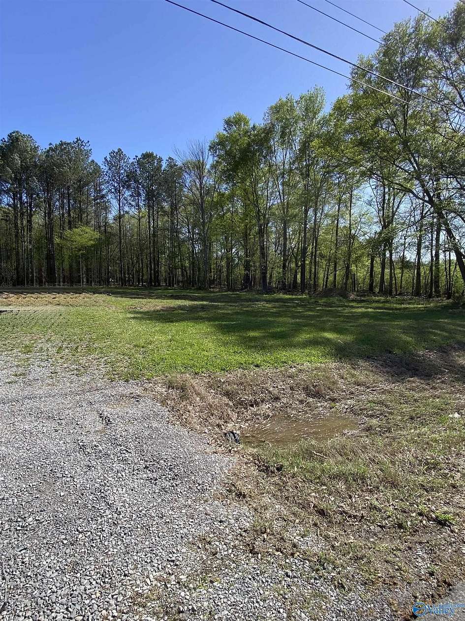 3.6 Acres of Residential Land for Sale in Scottsboro, Alabama
