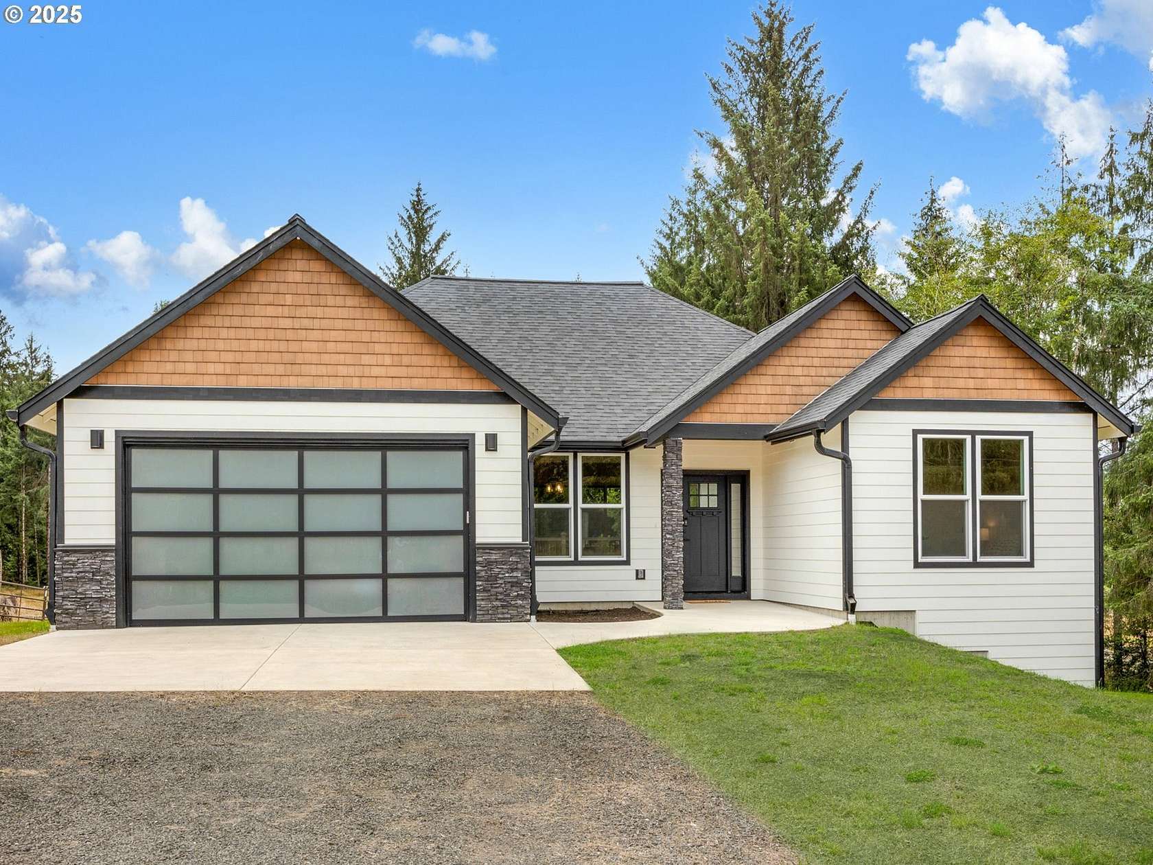 2.17 Acres of Residential Land with Home for Sale in Astoria, Oregon