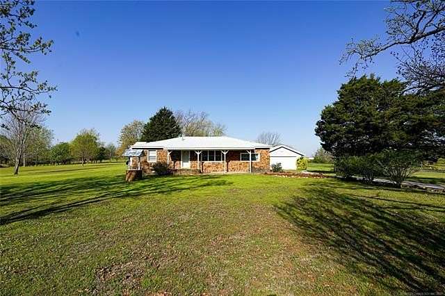 5 Acres of Residential Land with Home for Sale in Coweta, Oklahoma