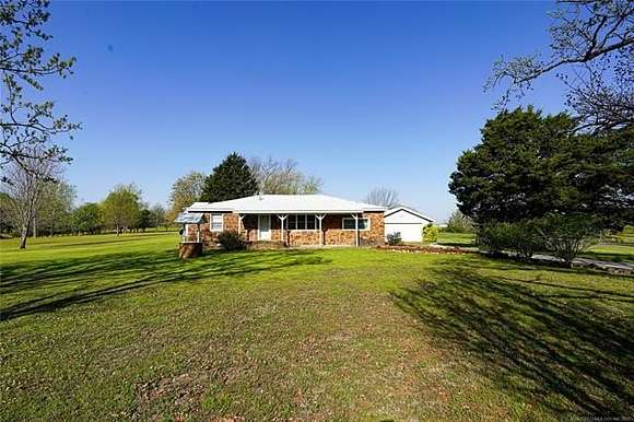 5 Acres of Residential Land with Home for Sale in Coweta, Oklahoma