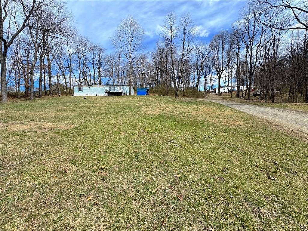 3 Acres of Residential Land for Sale in Loyalhanna, Pennsylvania
