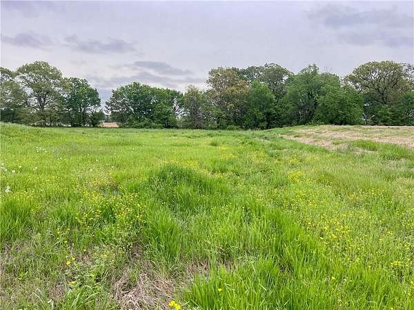 6 Acres of Residential Land for Sale in Fayetteville, Arkansas