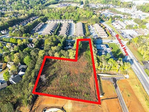 2.18 Acres of Residential Land for Sale in Suwanee, Georgia