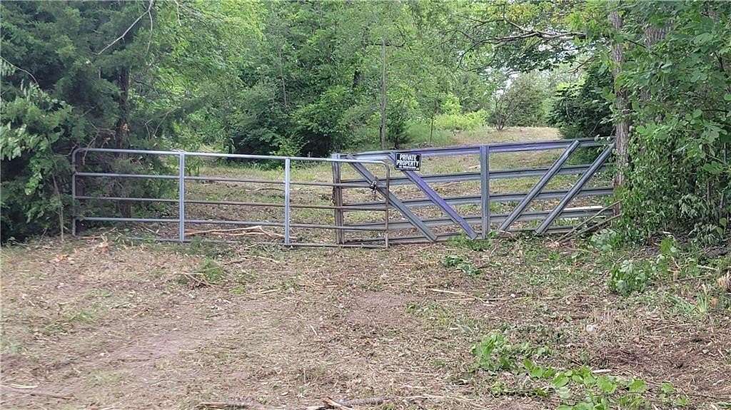 22 Acres of Commercial Land for Sale in Smithville, Missouri