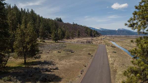 0.48 Acres of Residential Land for Sale in Klamath Falls, Oregon