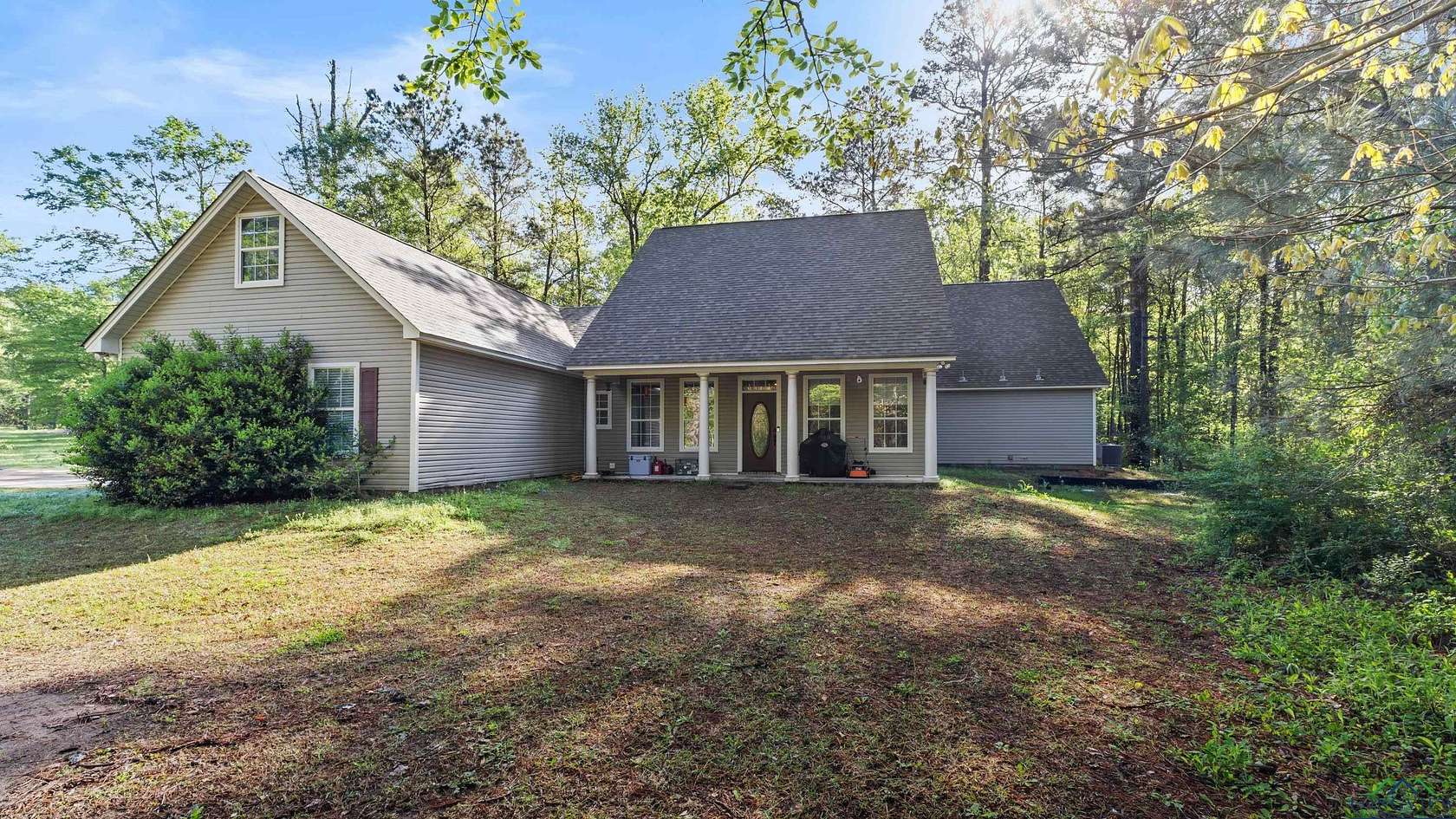 3 Acres of Residential Land with Home for Sale in Texarkana, Texas