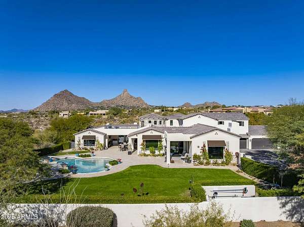 2.59 Acres of Residential Land with Home for Sale in Scottsdale, Arizona