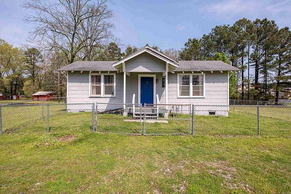 2 Acres of Improved Mixed-Use Land for Sale in Redfield, Arkansas