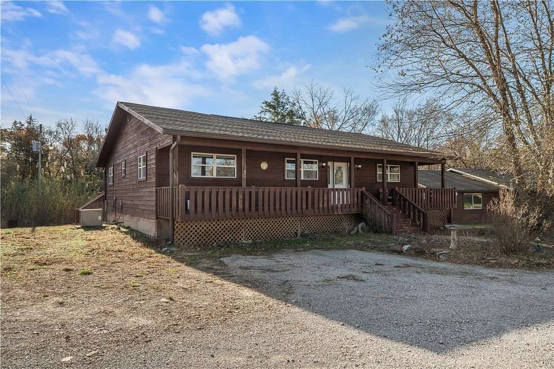 5.38 Acres of Improved Mixed-Use Land for Sale in Garfield, Arkansas