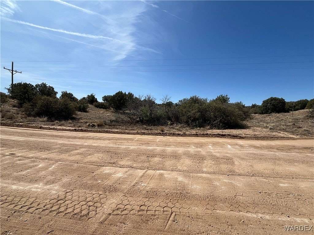 12 Acres of Agricultural Land for Sale in Kingman, Arizona
