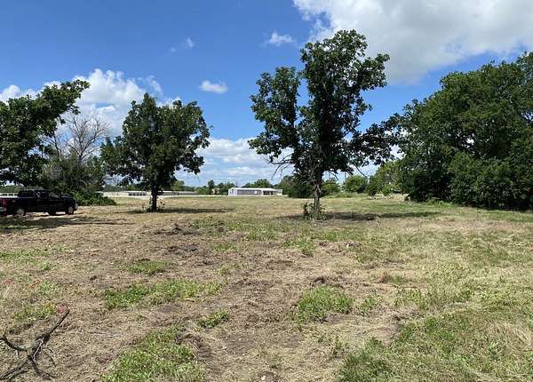 20 Acres of Land for Sale in China Spring, Texas