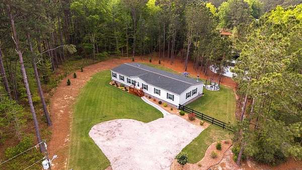2 Acres of Residential Land with Home for Sale in Manning, South Carolina