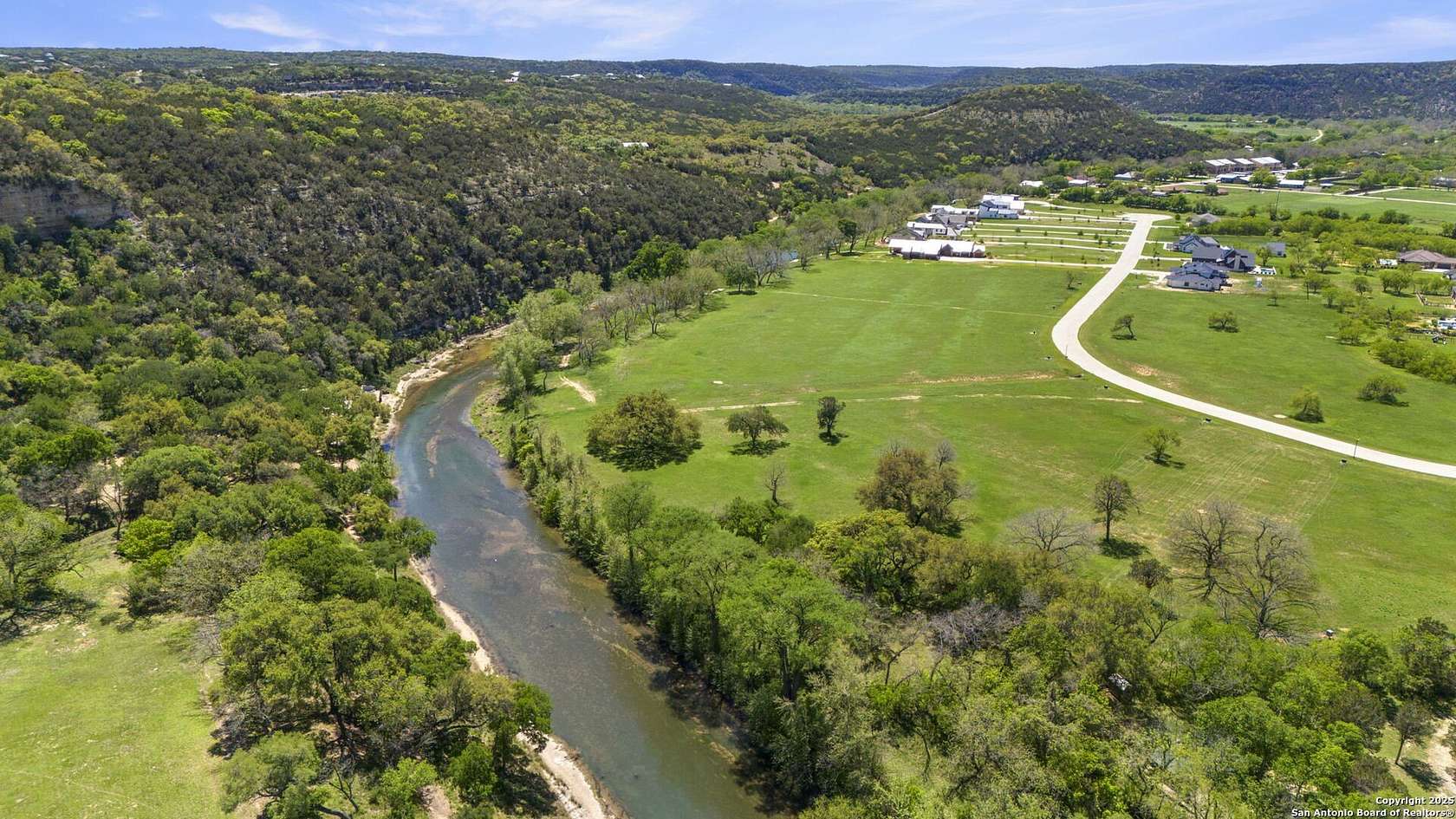 1.18 Acres of Residential Land for Sale in New Braunfels, Texas