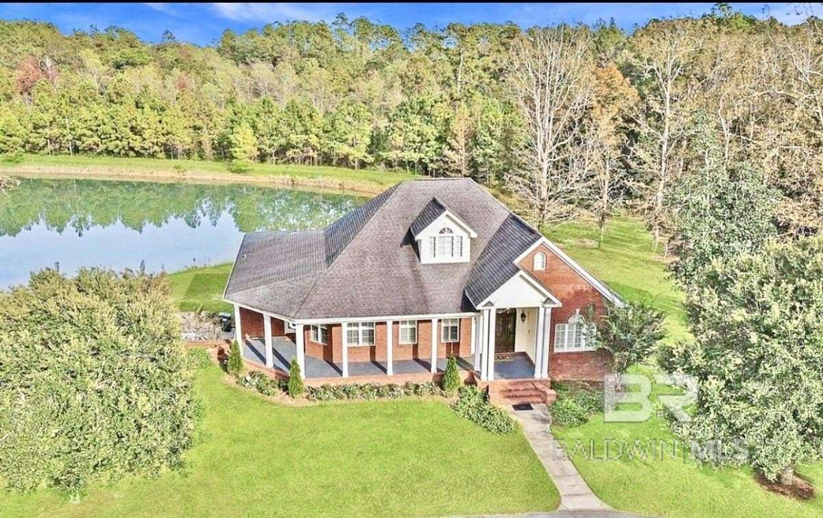 5 Acres of Residential Land with Home for Sale in Bay Minette, Alabama