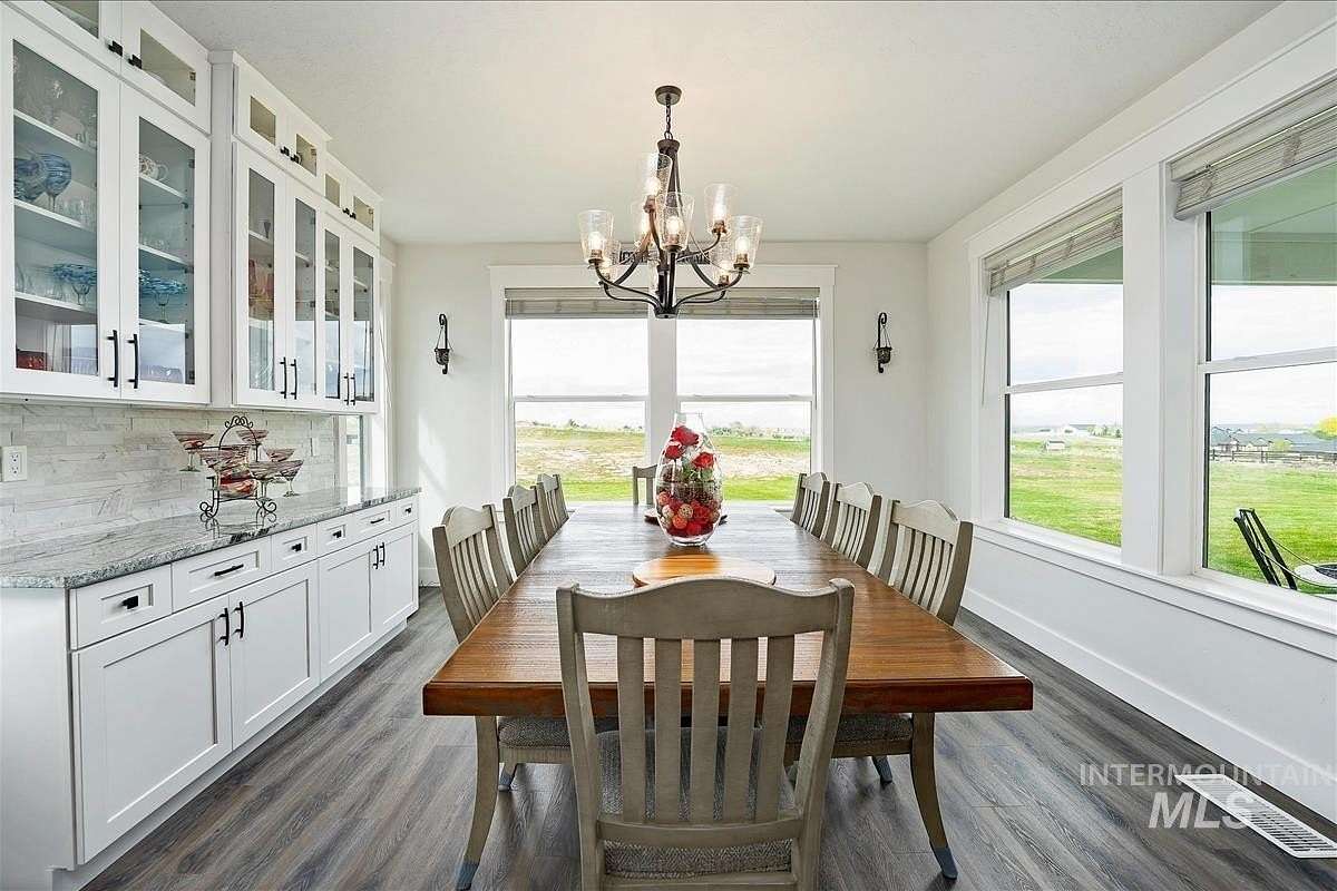 2.44 Acres of Residential Land with Home for Sale in Caldwell, Idaho