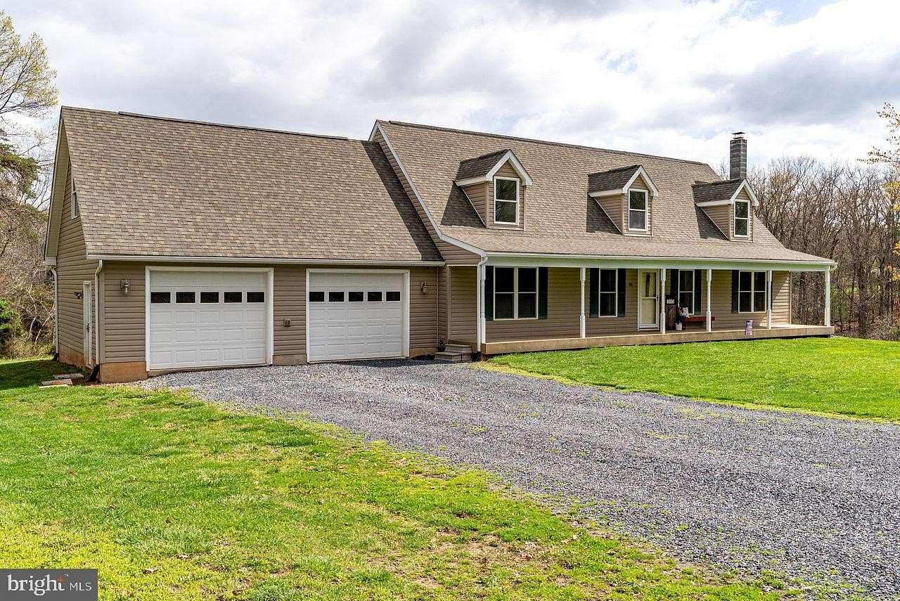 7.26 Acres of Residential Land with Home for Sale in Mount Jackson, Virginia