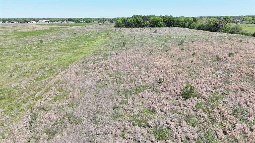 5.26 Acres of Land for Sale in Bonham, Texas