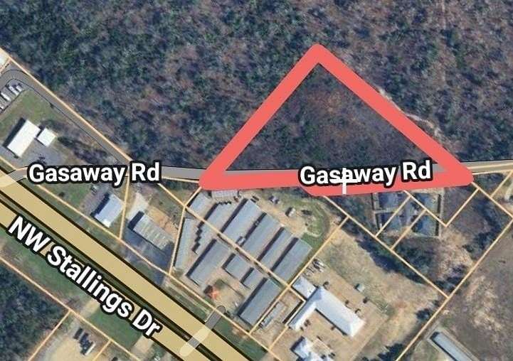 3 Acres of Mixed-Use Land for Sale in Nacogdoches, Texas