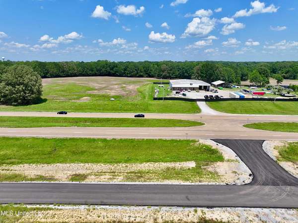 35 Acres of Commercial Land for Sale in Flora, Mississippi