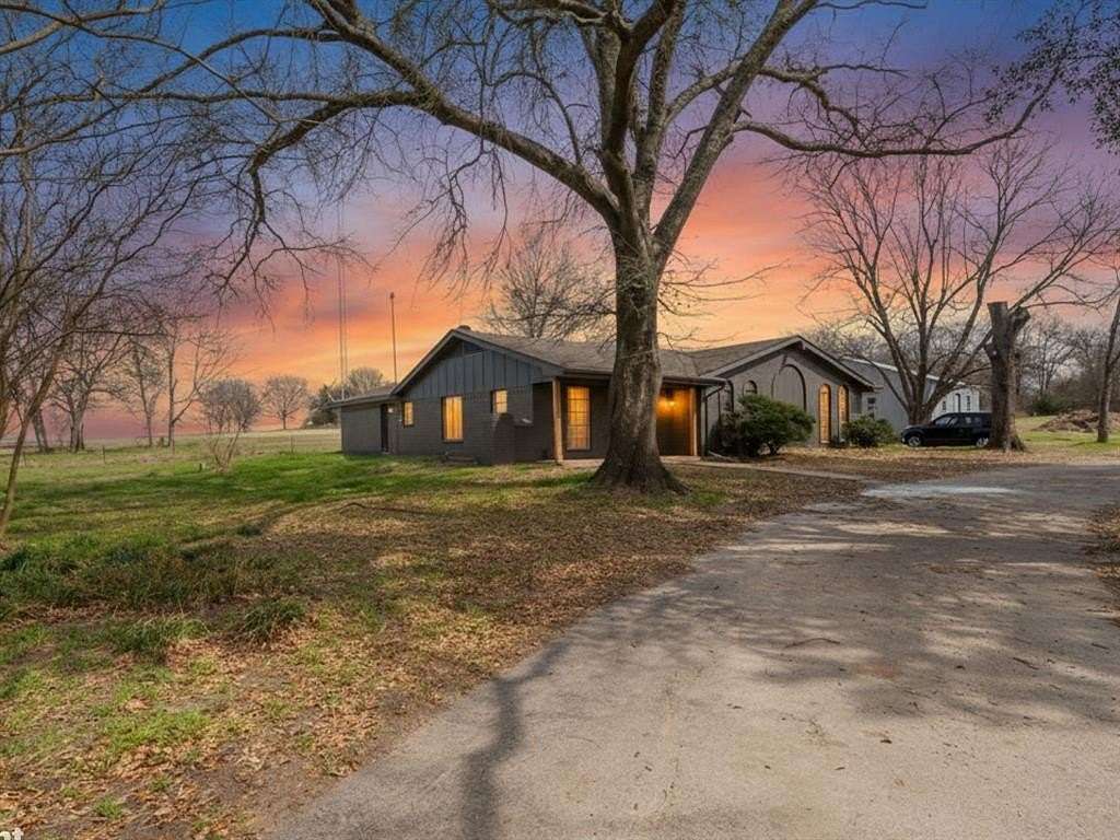 50 Acres of Recreational Land with Home for Sale in Fruitvale, Texas