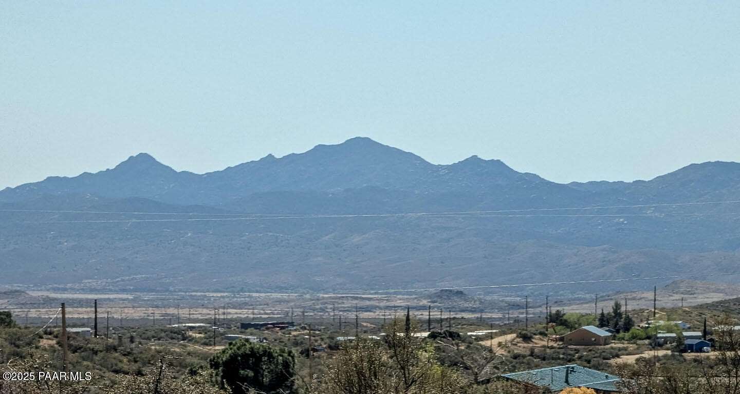 2.4 Acres of Residential Land for Sale in Kirkland, Arizona