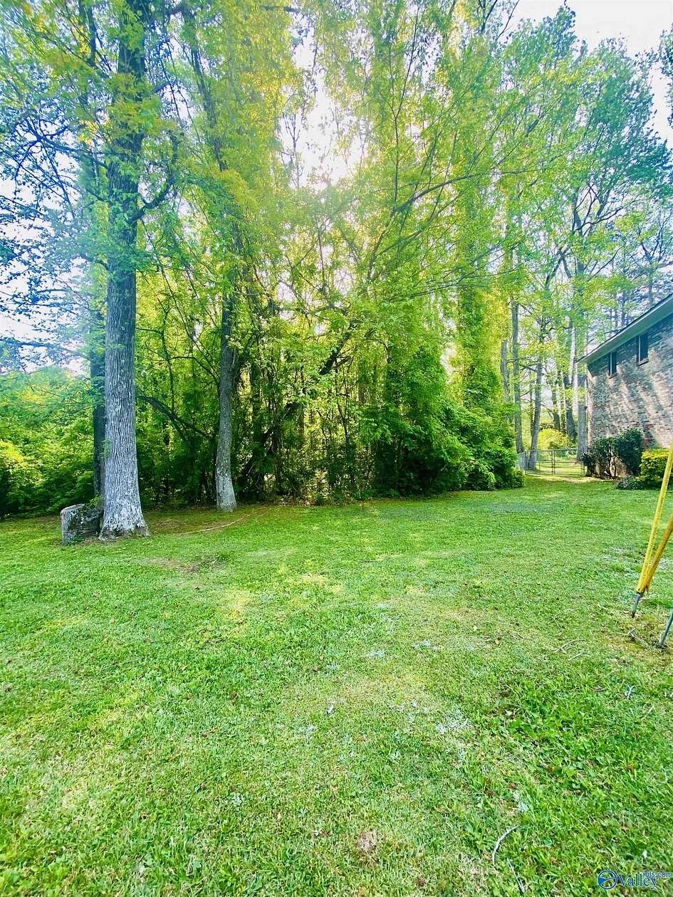 0.89 Acres of Residential Land for Sale in Gadsden, Alabama