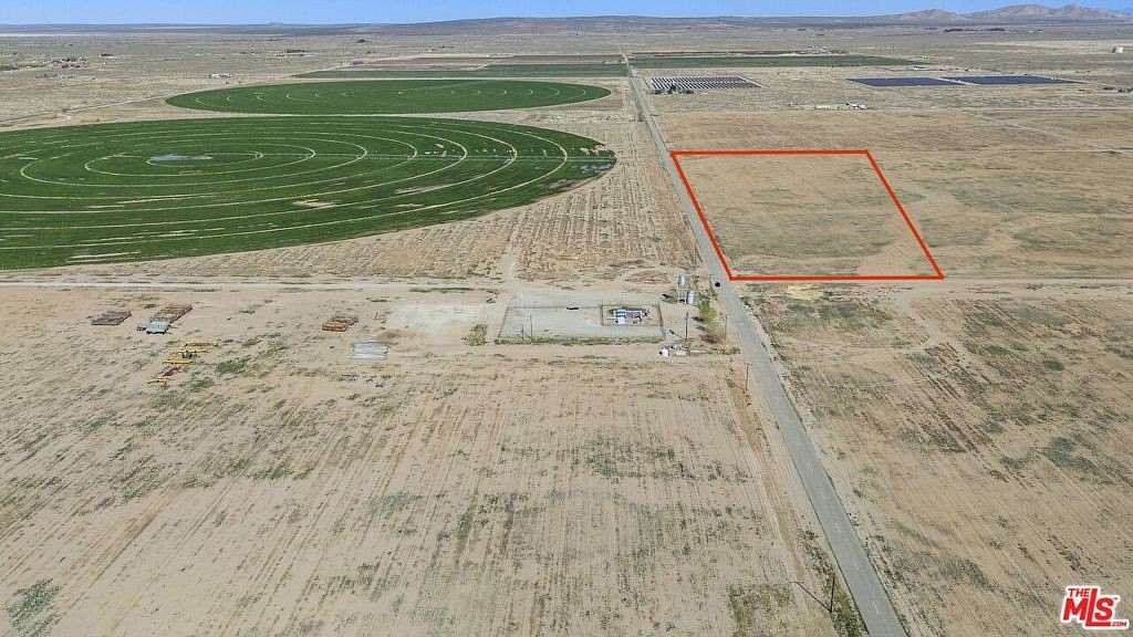 10 Acres of Land for Sale in Lancaster, California