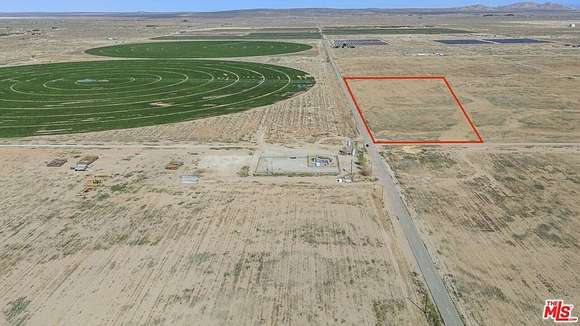 10 Acres of Land for Sale in Lancaster, California