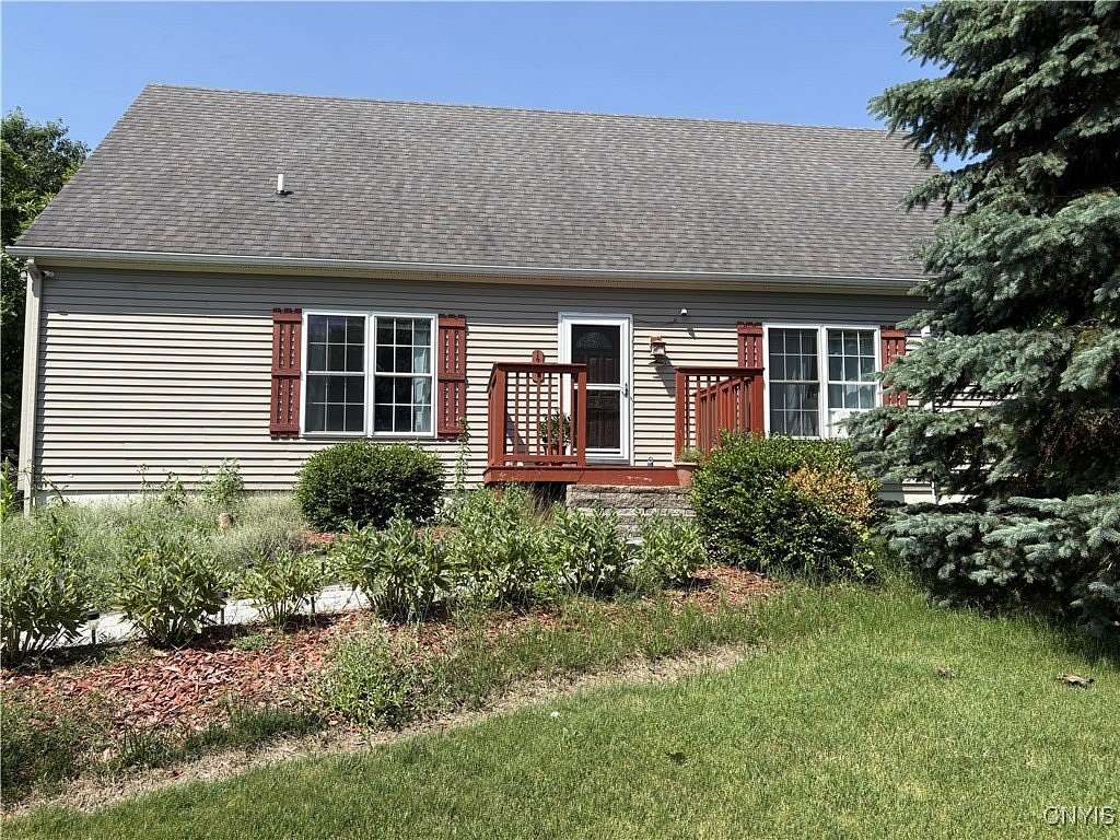 2 Acres of Residential Land with Home for Sale in Chittenango, New York