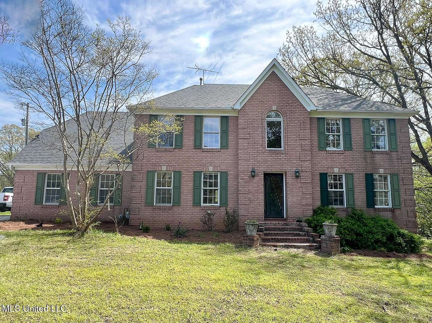 5.1 Acres of Residential Land with Home for Sale in Olive Branch, Mississippi