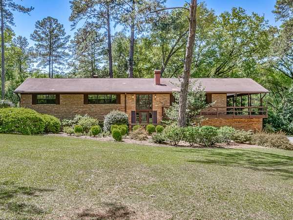 3.13 Acres of Residential Land with Home for Sale in Tallahassee, Florida