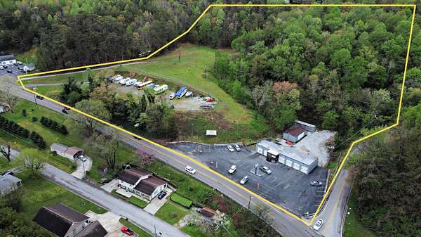 8 Acres of Improved Mixed-Use Land for Sale in Kingston, Tennessee