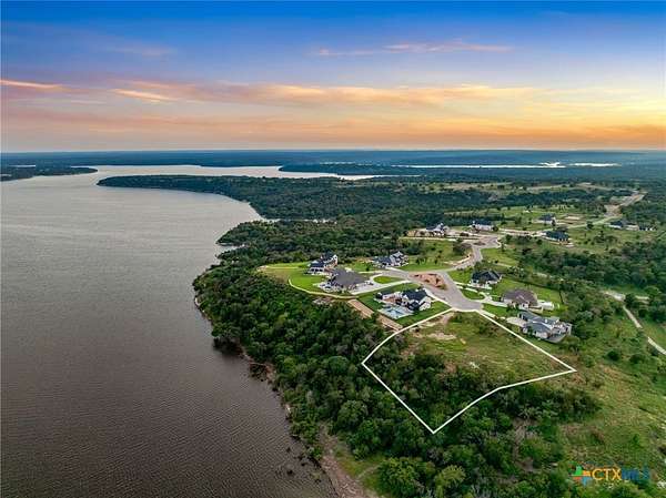 1.62 Acres of Residential Land for Sale in Gatesville, Texas