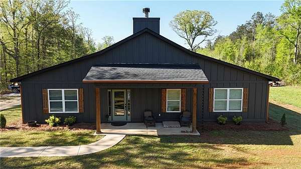 33.4 Acres of Land with Home for Sale in Cusseta, Alabama