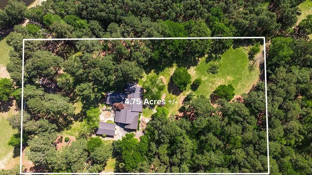 4.75 Acres of Residential Land with Home for Sale in Nacogdoches, Texas