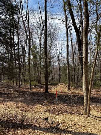 16 Acres of Land for Sale in Roxbury, Connecticut